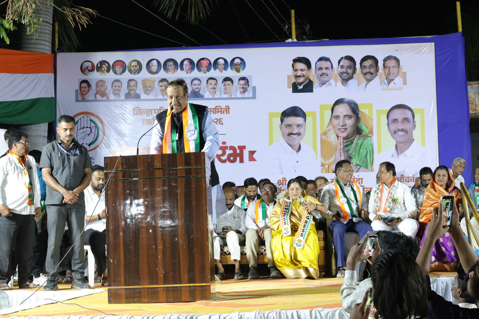 गद्दारांना जागा दाखवा; ही स्वाभिमानाची निवडणूक